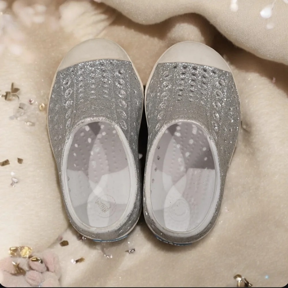 Native Kids Silver Glitter Slip-On Water Shoes
